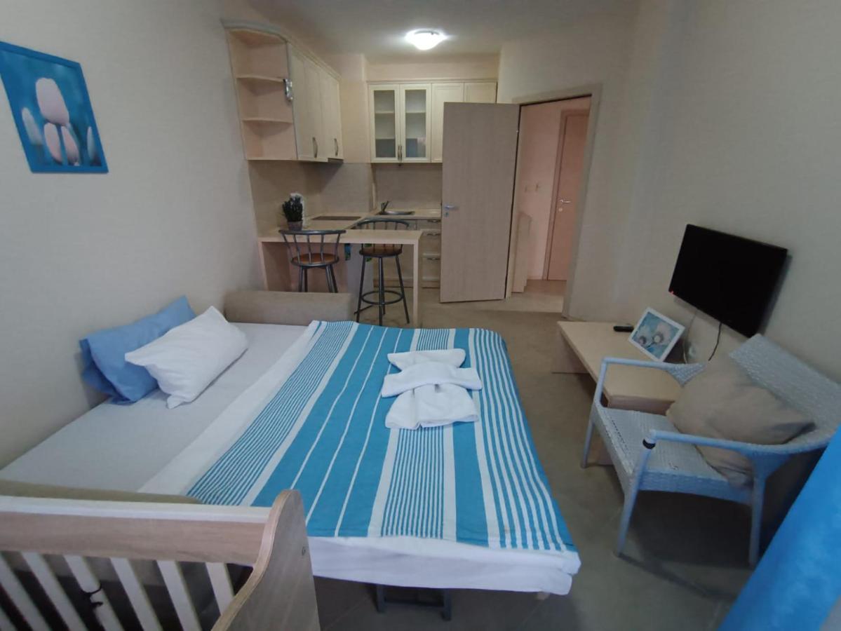 Excellent Apartment In Emberli Aparthotel. 로제넷츠 외부 사진